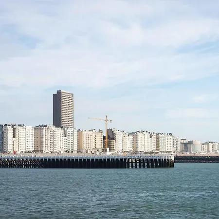 Апартаменты Port Side With Swimming Pool And Fitness And Parking